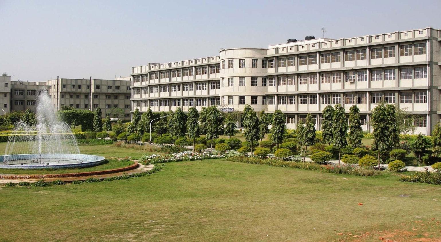 RamEesh Group of Institutions Greater Noida Campus photo 8